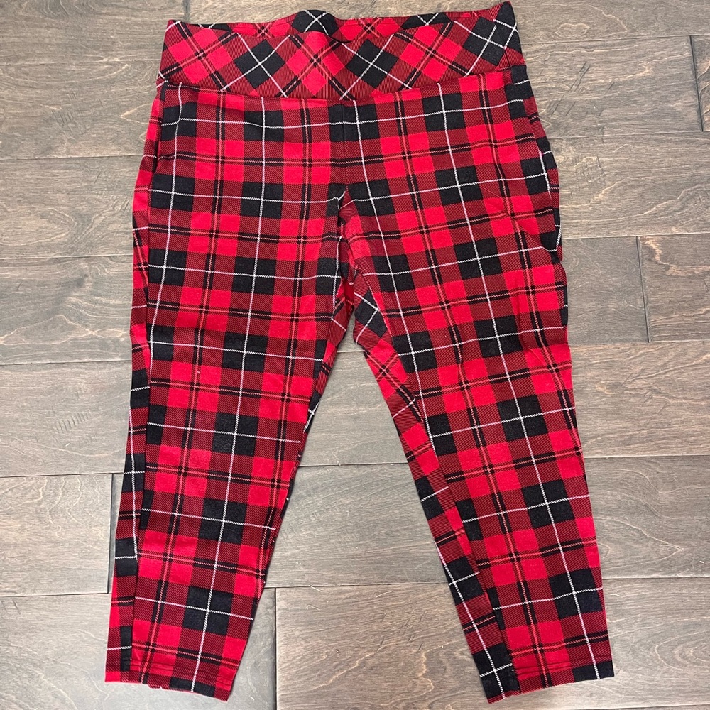 Women's Red and Black Plaid Cropped Pants